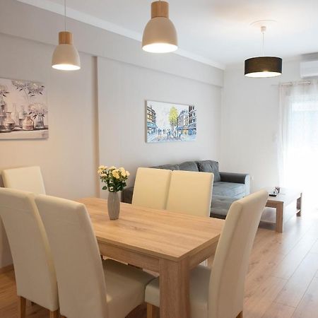 Newly Renovated Flat 500M From Subway Station Apartment Athena Bagian luar foto