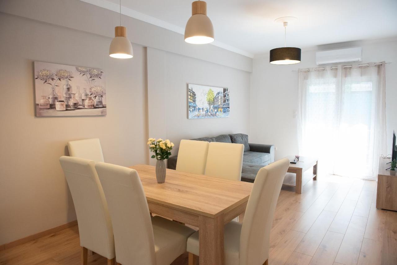 Newly Renovated Flat 500M From Subway Station Apartment Athena Bagian luar foto