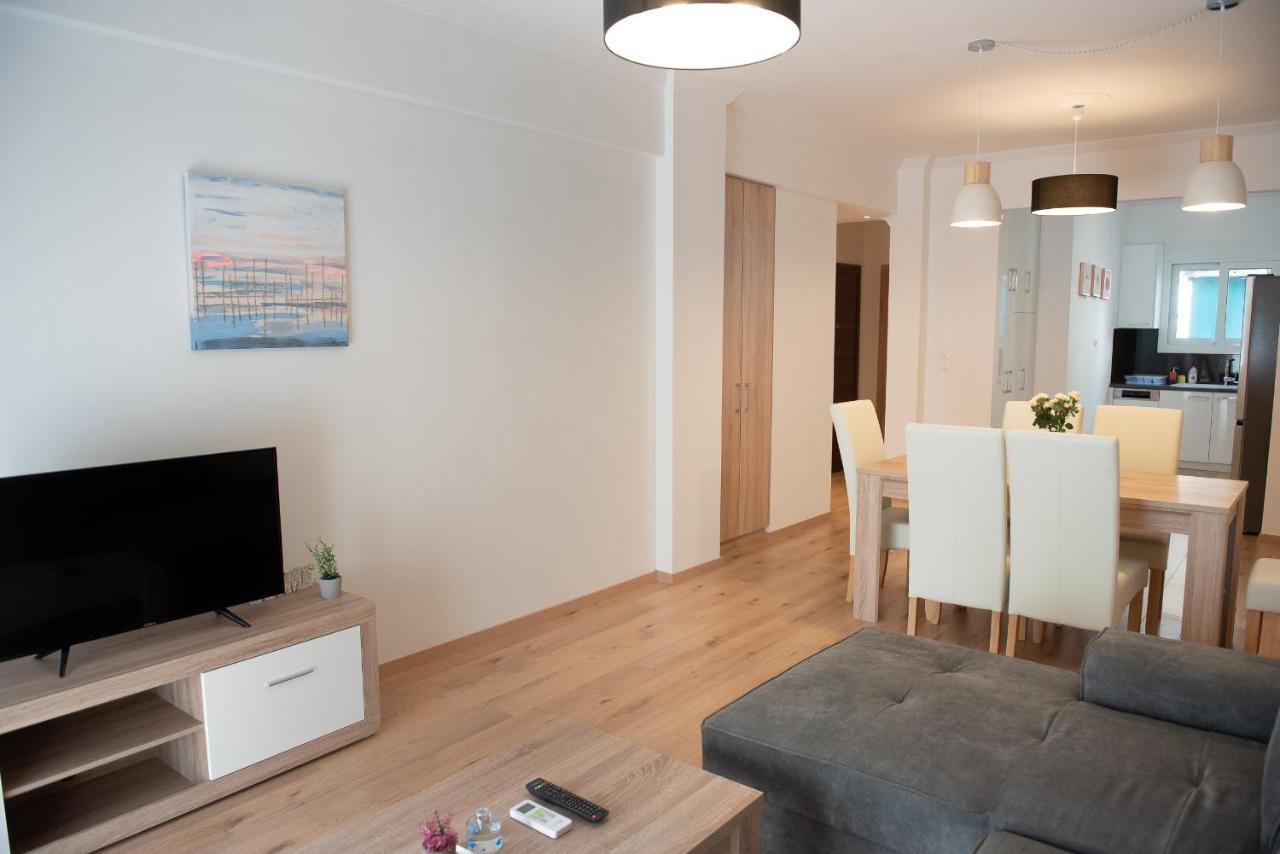 Newly Renovated Flat 500M From Subway Station Apartment Athena Bagian luar foto